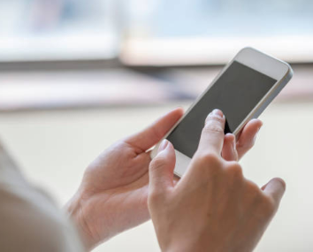 浜松で女性専用ケアを探している女性のイメージ