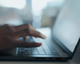 浜松で女性専用ケアについて発信している様子のイメージ