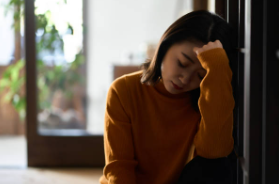 外イキできないことに悩み落ち込む女性